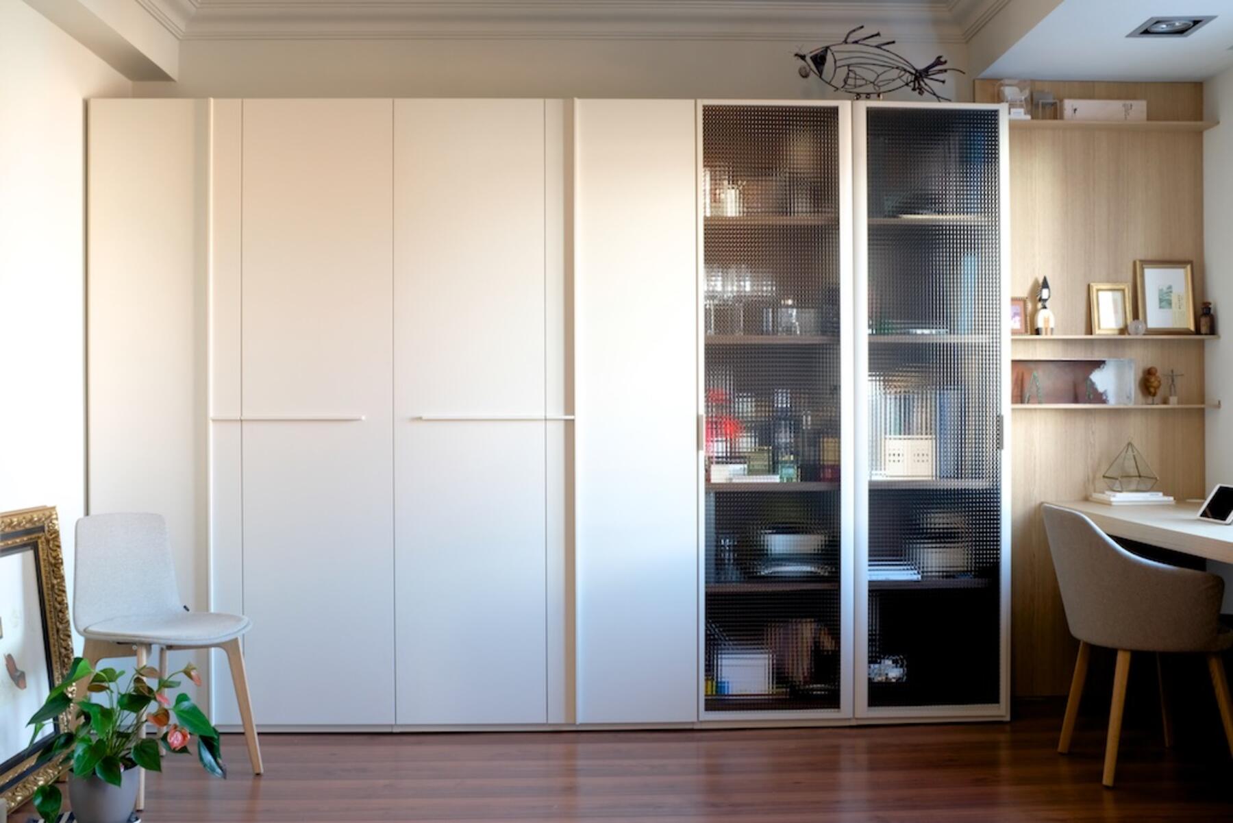 ARMARIOS EN EL SALÓN? | Emede | Mobiliario de Diseño